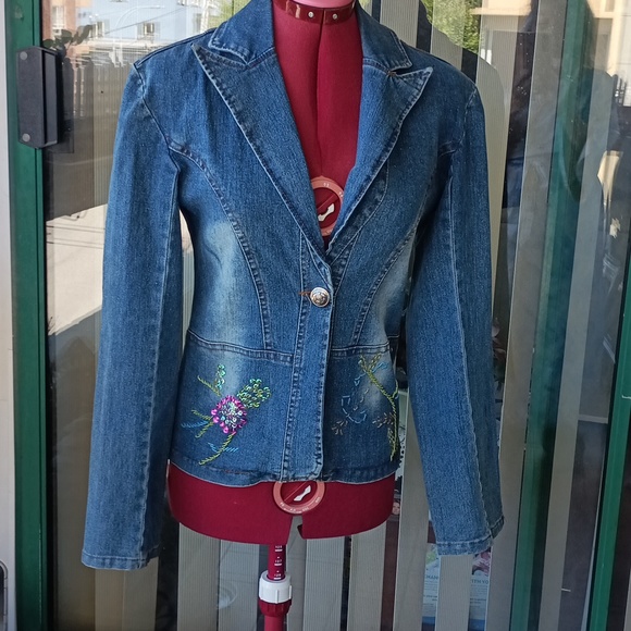 Ladies Jean Jacket - Picture 1 of 7